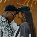 Axel Merryl explose tout avec son nouveau clip « Titulaire »! Axel Merryl et Mia Guissé