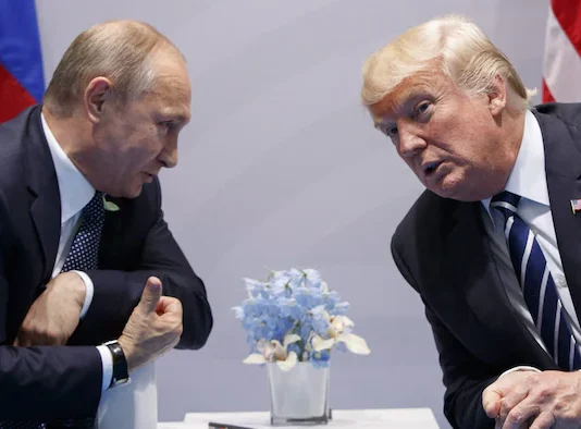 Poutine félicite Trump et appelle à un dialogue avec les États-Unis Poutine félicite Trump