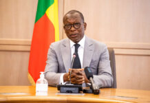 Le Bénin adopte une loi permettant la naturalisation des afro-descendants.