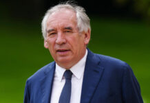 France : François Bayrou nommé Premier ministre par Emmanuel Macron