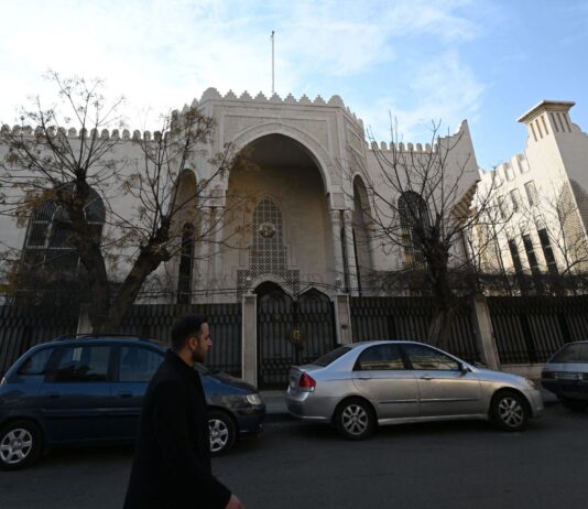 Conflit en Syrie: le Qatar va rouvrir son ambassade en Syrie