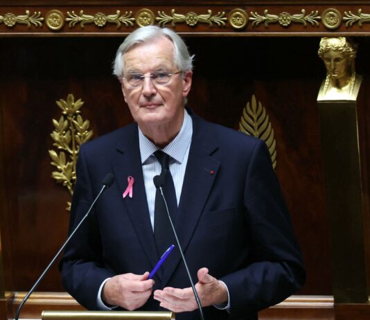 France: Le premier ministre Michel Barnier présente sa démission